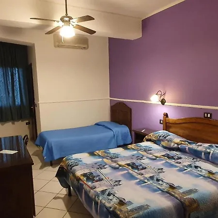 Hotel Caribe Casalnuovo Di Napoli Esterno foto
